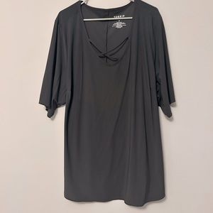 Torrid Active Top with Dolphin Hem